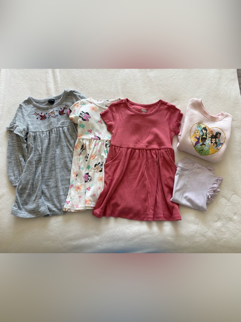 Girls Dresses and Sweatshirt Bundle 3T